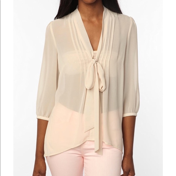 Urban Outfitters Tops - Chiffon tie-neck tunic
